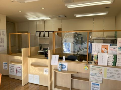 メディカル薬局うぐるす店 入り口